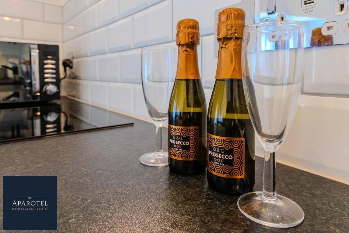 Aparotel Serviced Apartments - Stonehenge, Amesbury Town Centre Rum bild