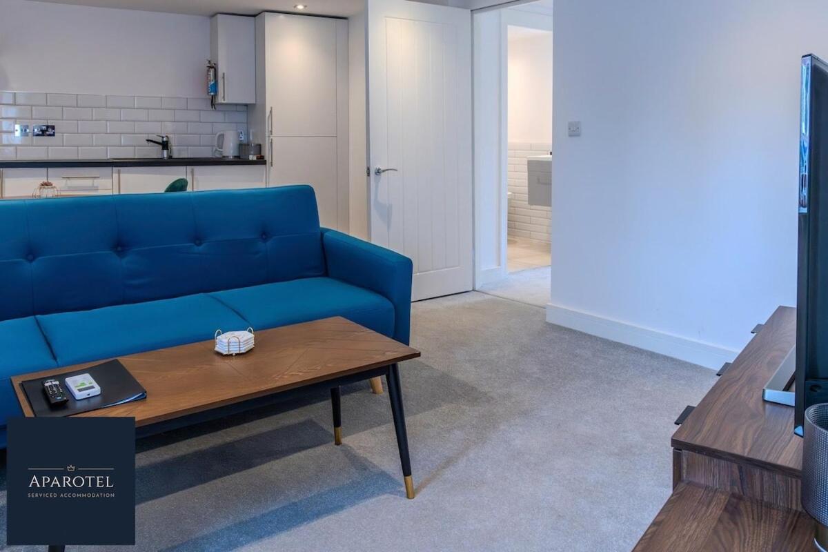 Aparotel Serviced Apartments - Stonehenge, Amesbury Town Centre Rum bild