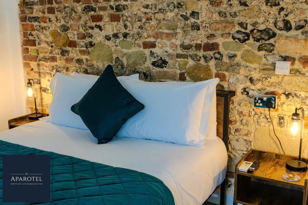 Aparotel Serviced Apartments - Stonehenge, Amesbury Town Centre Rum bild