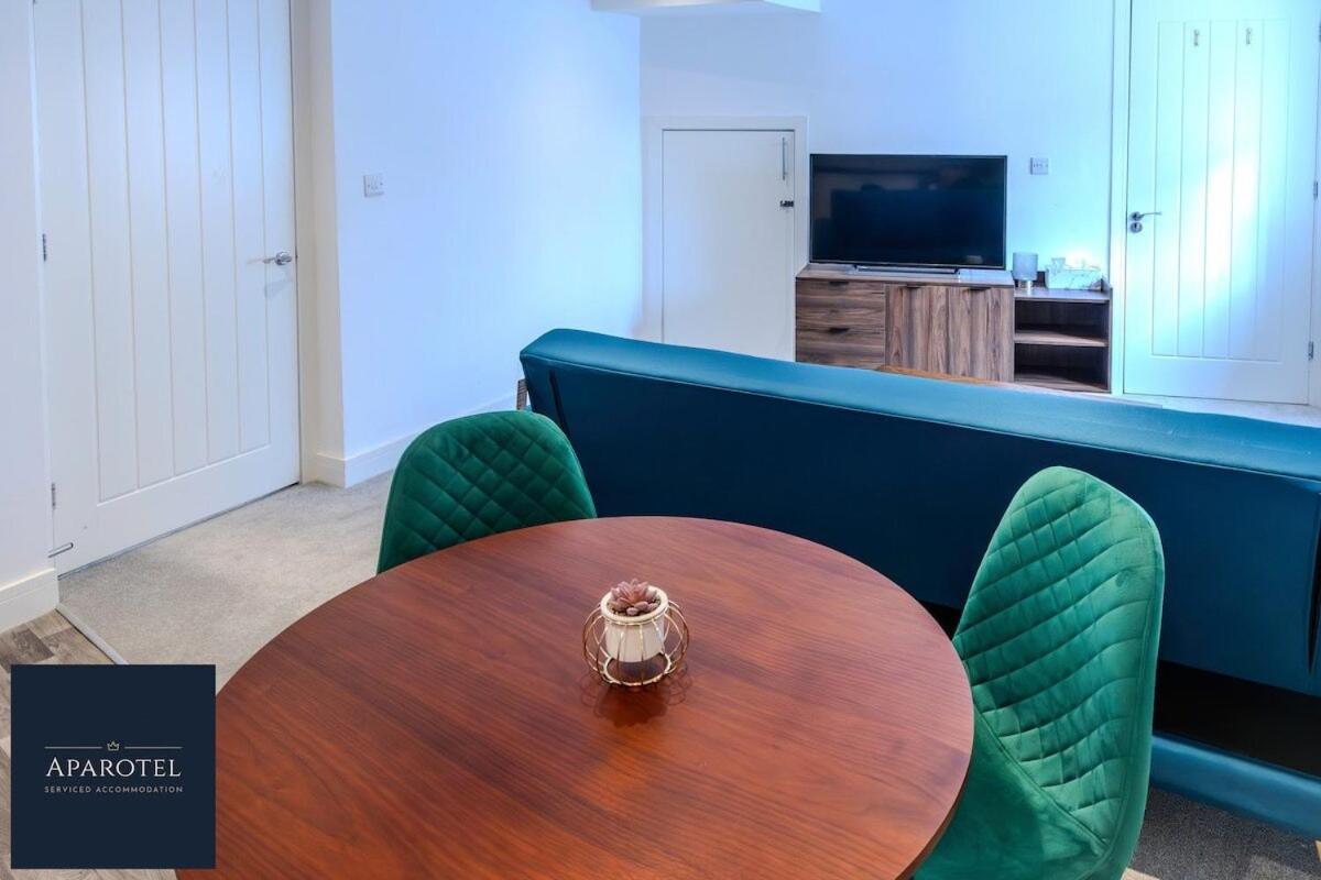 Aparotel Serviced Apartments - Stonehenge, Amesbury Town Centre Rum bild
