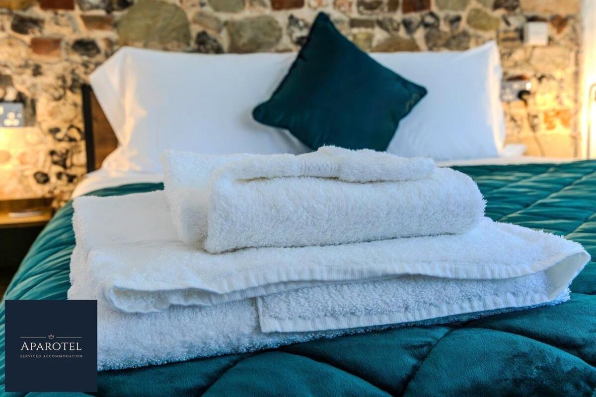Aparotel Serviced Apartments - Stonehenge, Amesbury Town Centre Rum bild