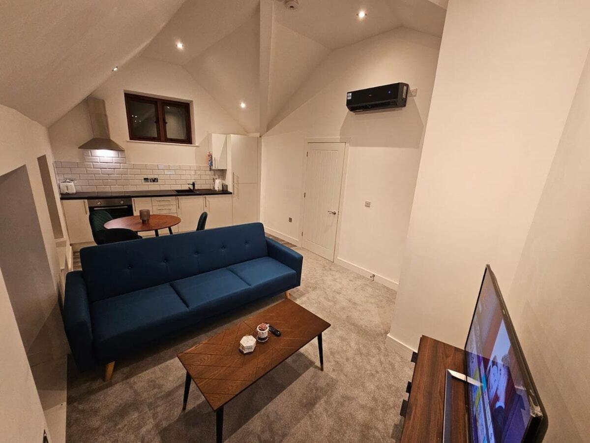 Aparotel Serviced Apartments - Stonehenge, Amesbury Town Centre Rum bild