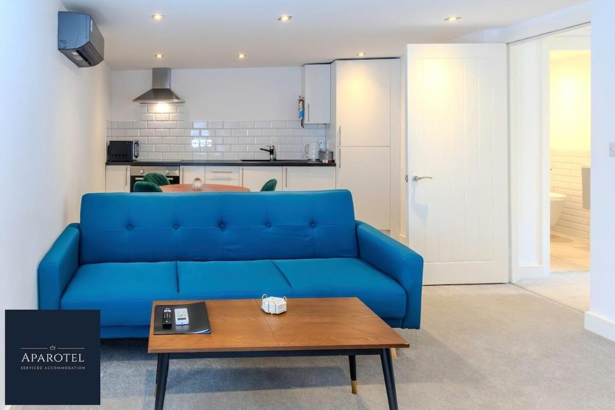 Aparotel Serviced Apartments - Stonehenge, Amesbury Town Centre Rum bild