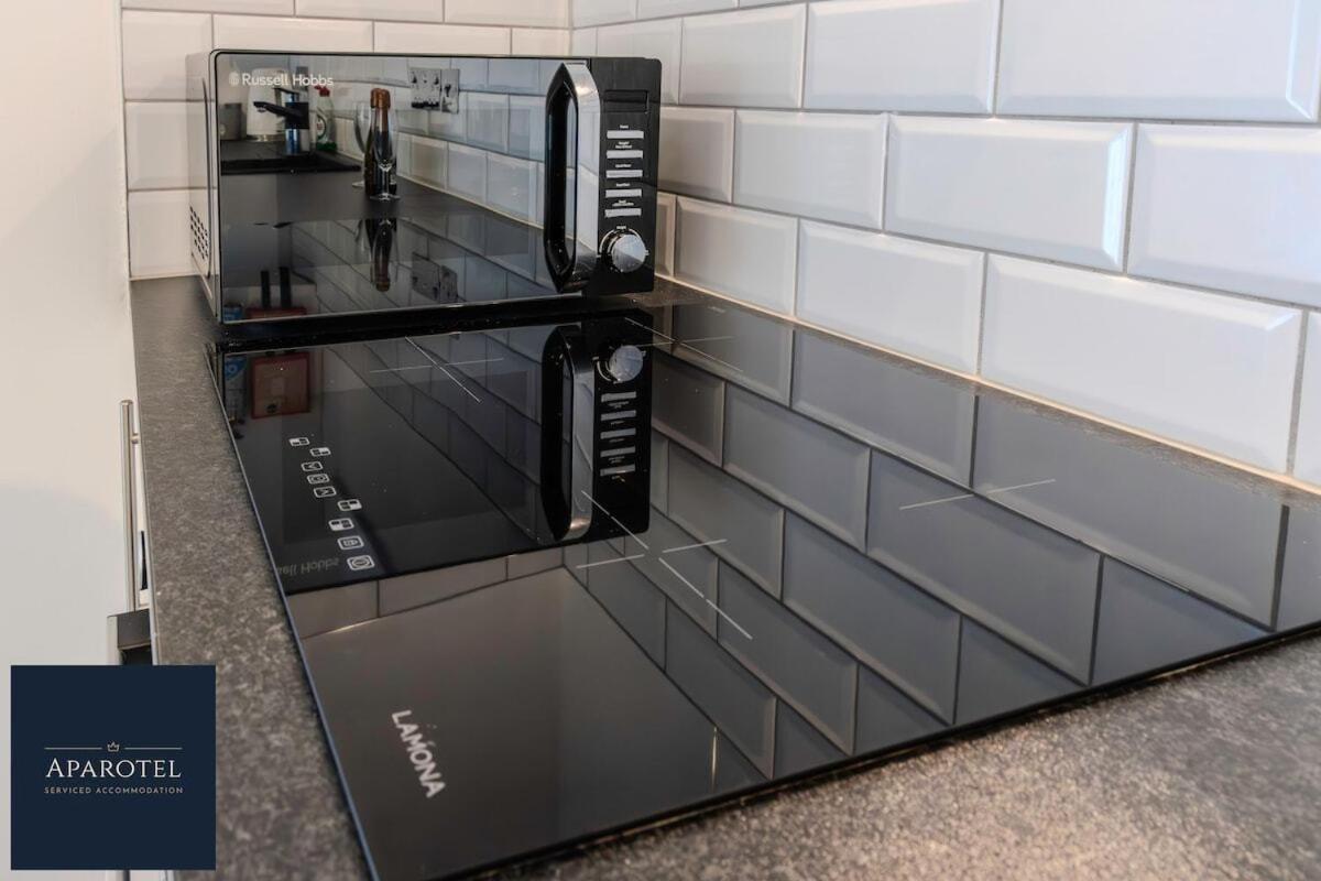 Aparotel Serviced Apartments - Stonehenge, Amesbury Town Centre Rum bild