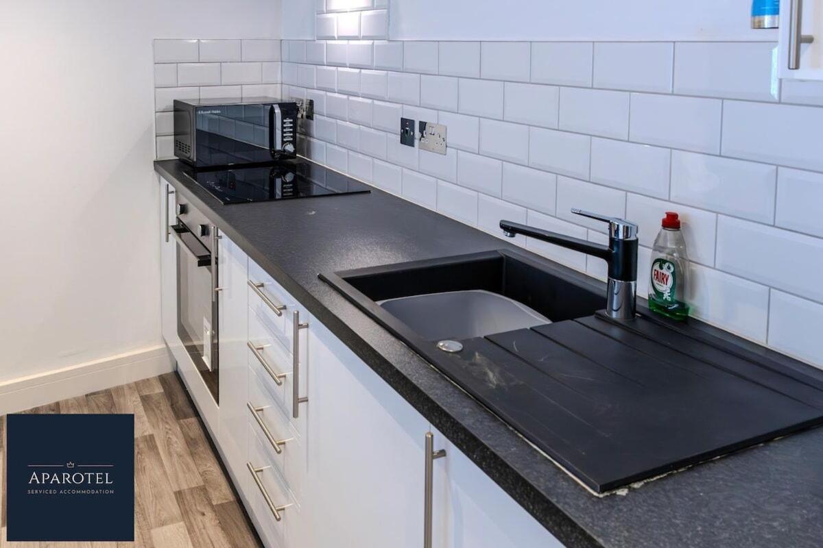 Aparotel Serviced Apartments - Stonehenge, Amesbury Town Centre Rum bild