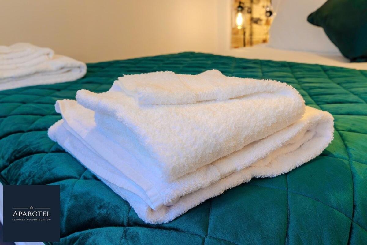 Aparotel Serviced Apartments - Stonehenge, Amesbury Town Centre Rum bild