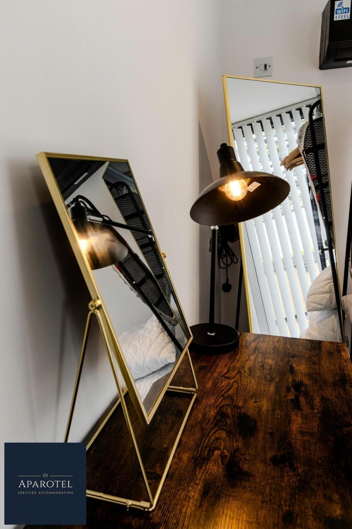 Aparotel Serviced Apartments - Stonehenge, Amesbury Town Centre Rum bild